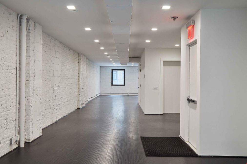 44 W 55th Street