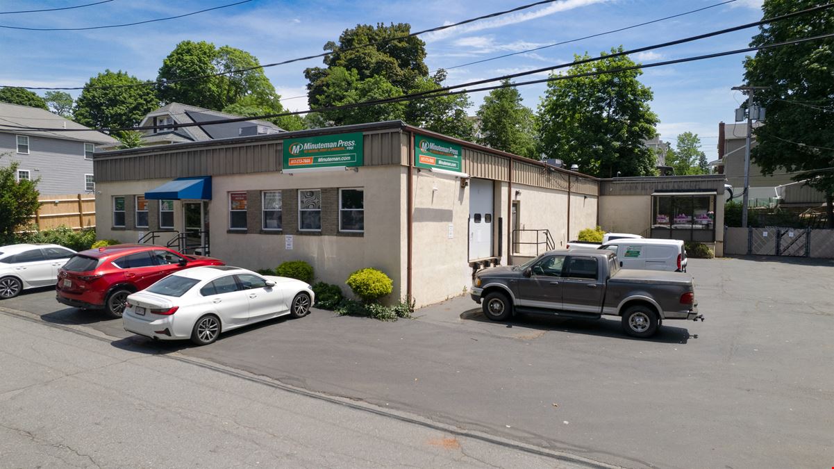 40 Oval Rd