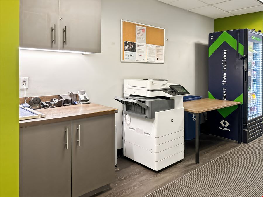 Regus - Aventura - Turnberry Plaza