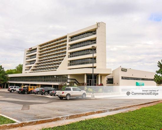 5909NW - 5909 Northwest Expressway