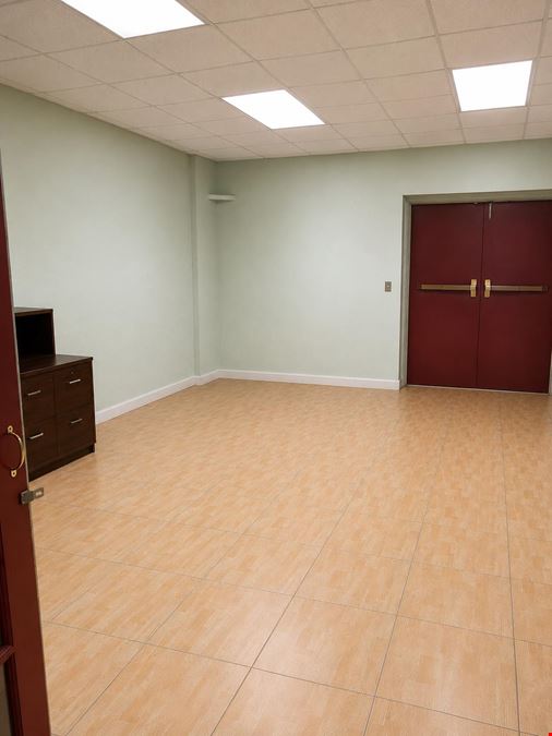 6972 Aloma Ave Unit 28 For Sale
