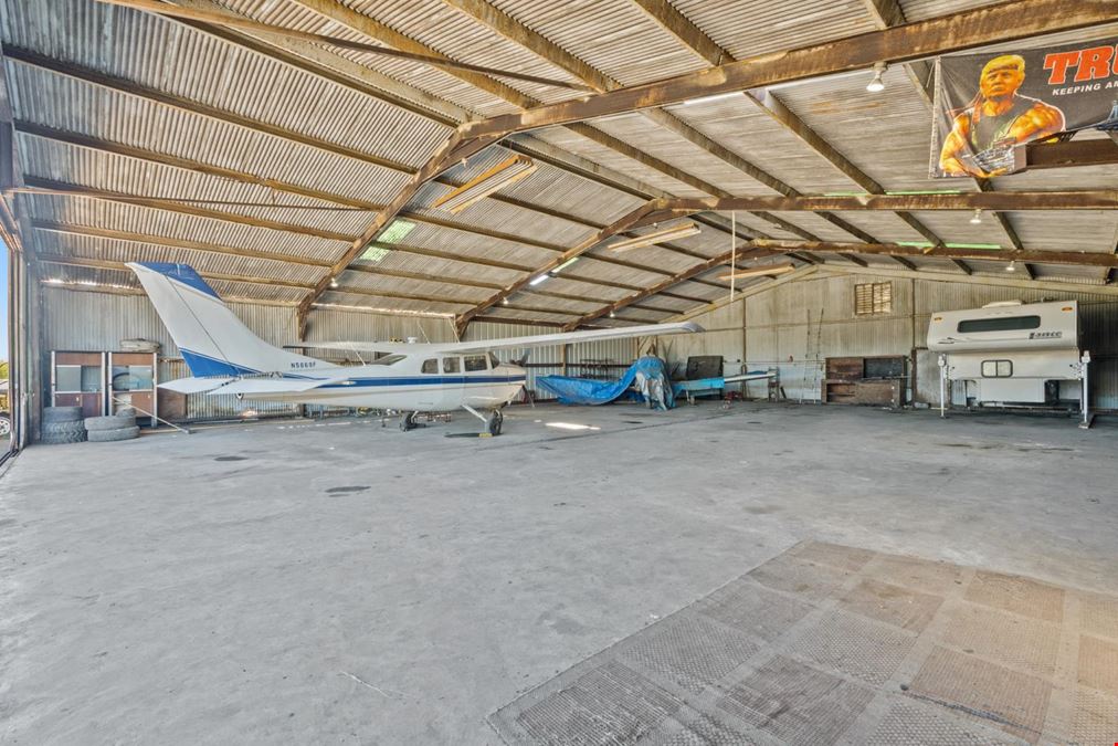 7911 James St. - Pearland Air Park