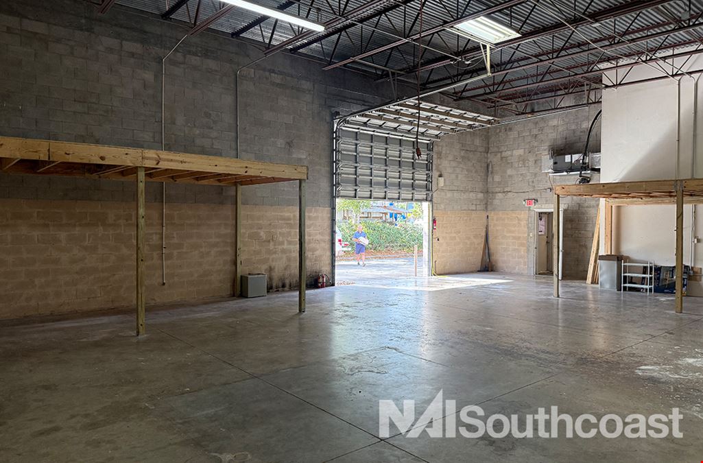±2,734 SF Warehouse Condo