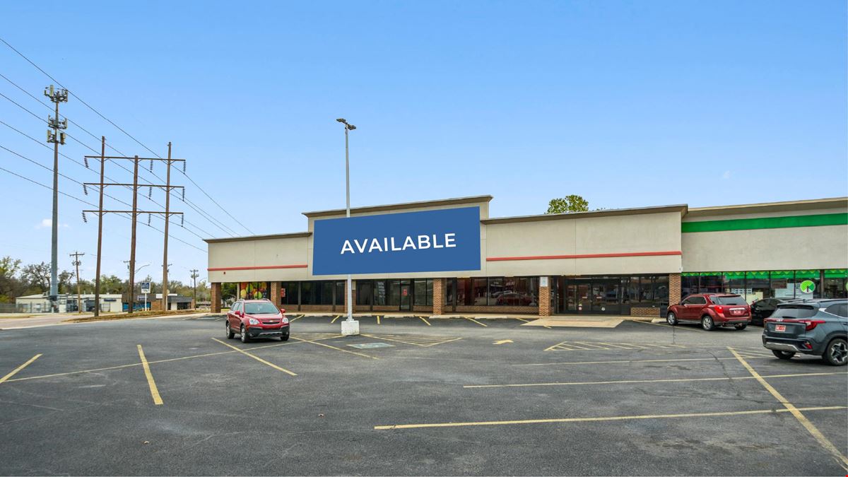 Del Crest Shopping Center