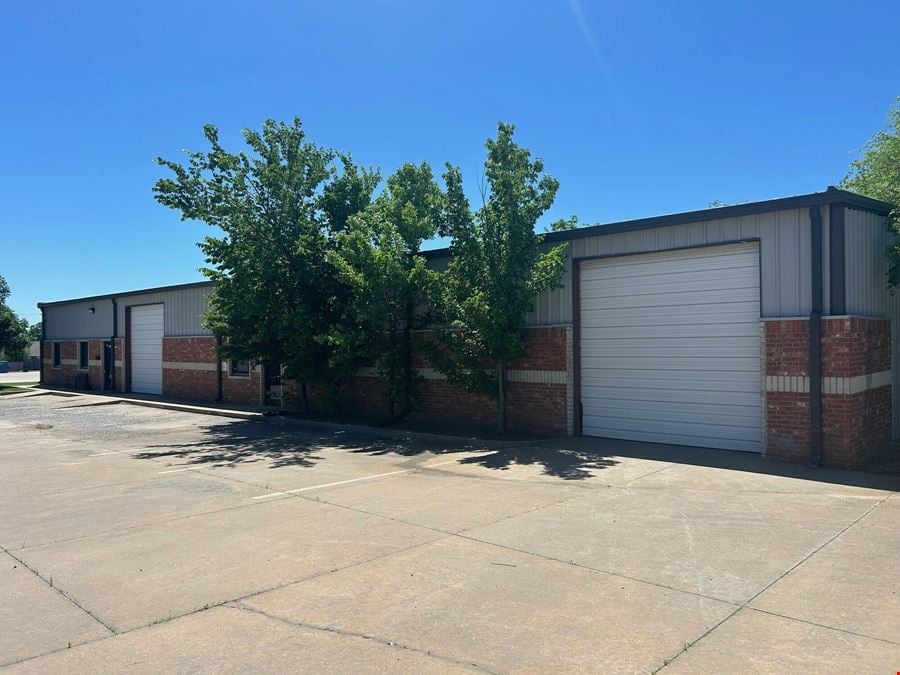 501 Messenger Lane