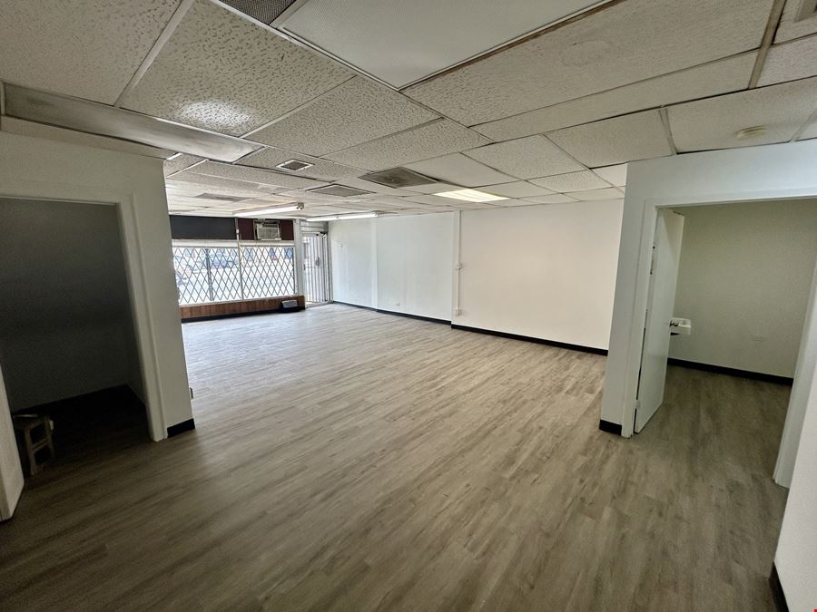 5030 W North - +/-1,300 SF Commercial Storefront For Lease