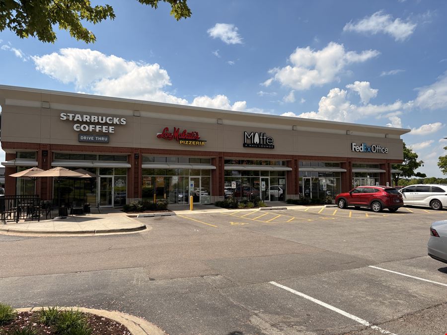 Weber Road Retail Space for Lease