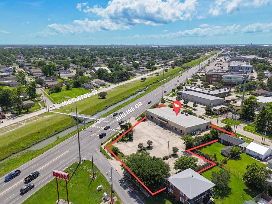 ±9,180 SF Freestanding Retail Space Fronting Airline Dr