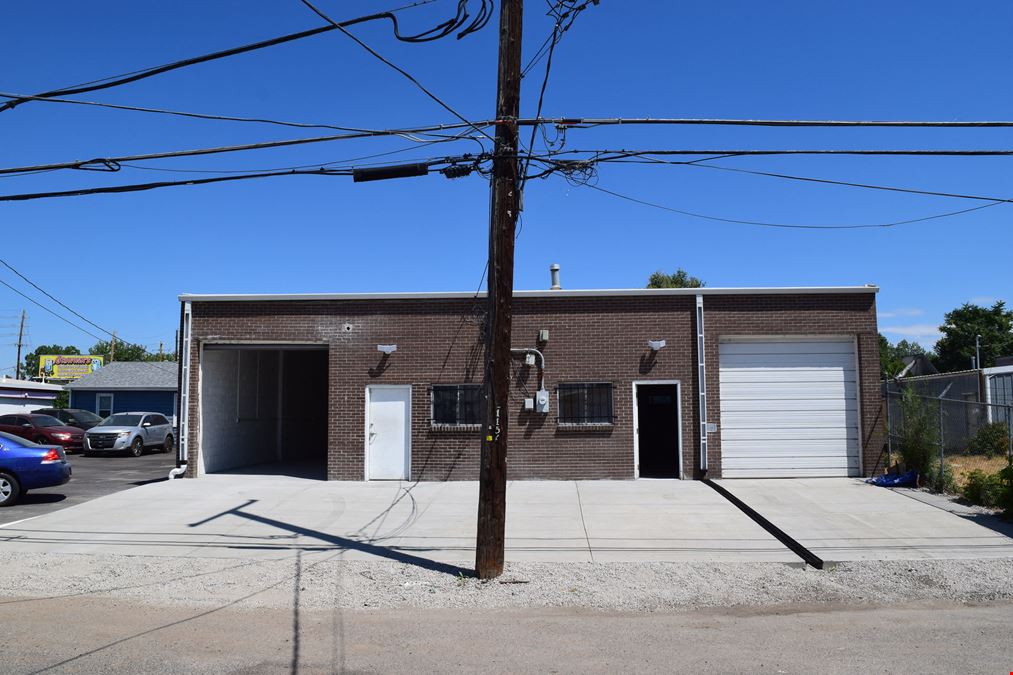2,000 SF office warehouse unit with drive through 10'x10' doors