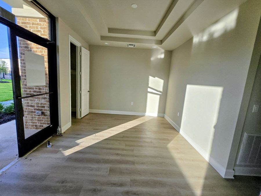 1,225 SF Professional/Medical Office | Sienna | Hwy 6