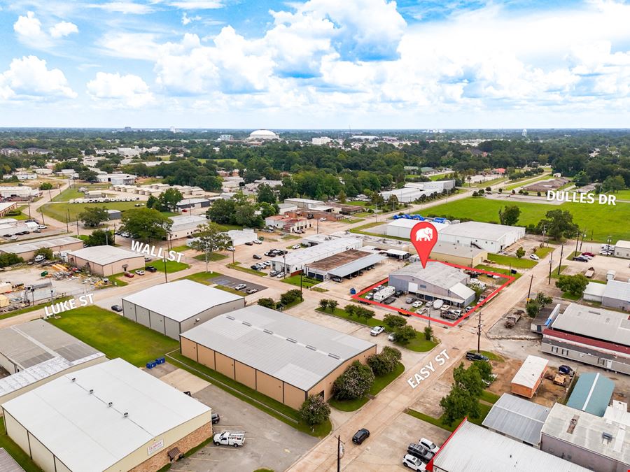 Highly-Accessible Industrial Property for Sale off Eraste Landry