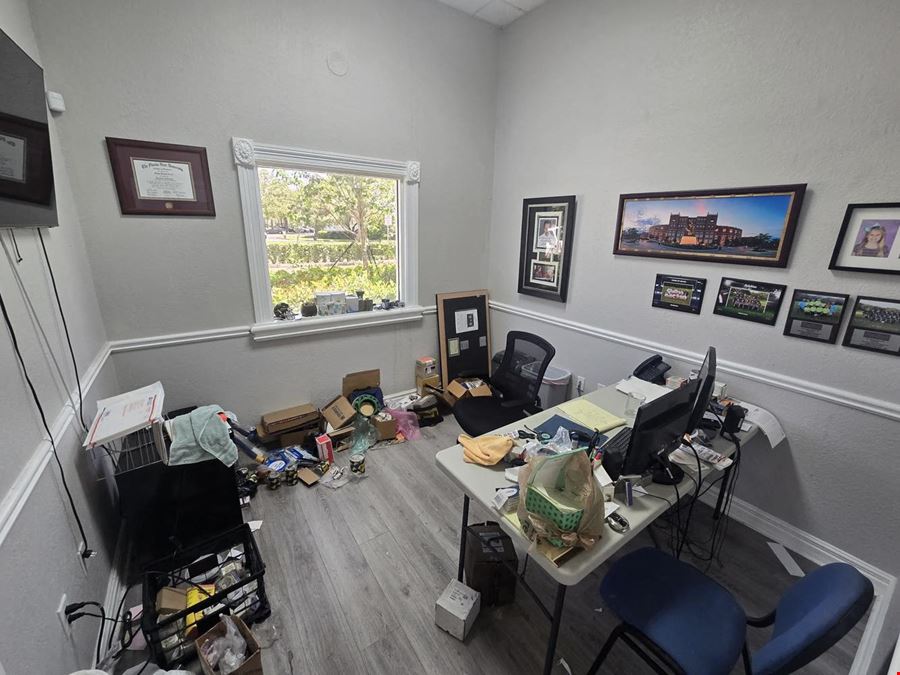 Corner Unit in Sunrise Industrial Park