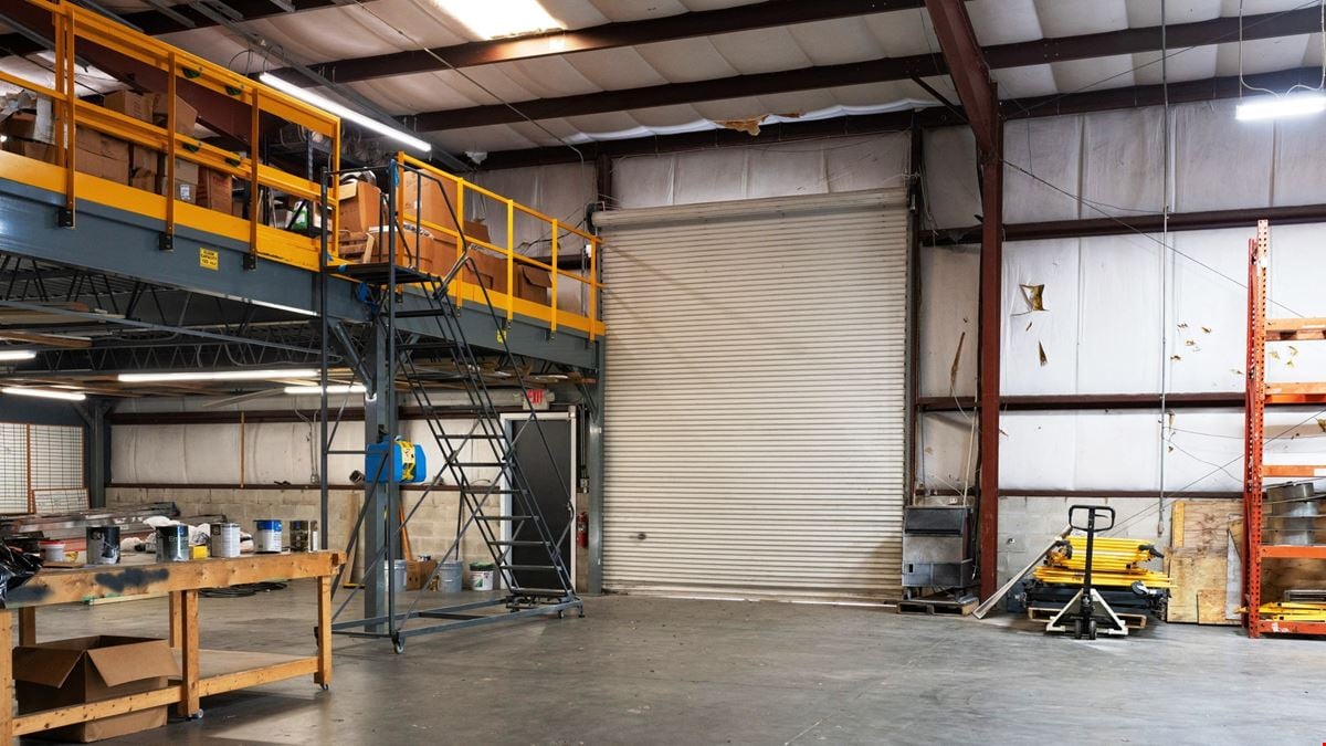 10,598 SF Single-Tenant Warehouse on 0.99 AC