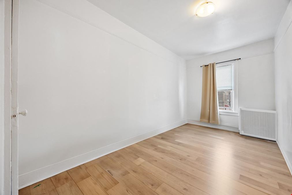 152-26/28 Northern Blvd