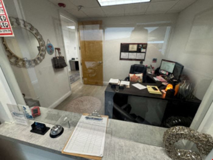 1200 SF Suite 130 Professional and Medical Office Space