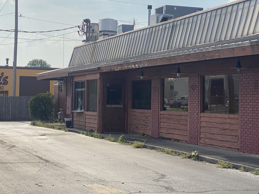 FULL SERVICE RESTAURANT ON GLENSTONE