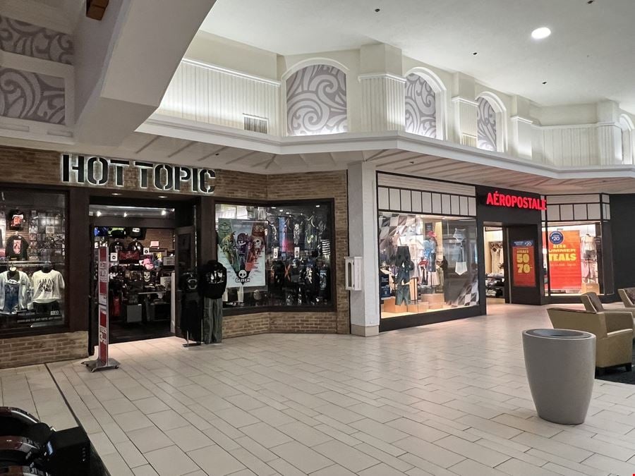 Acadiana Mall For Lease