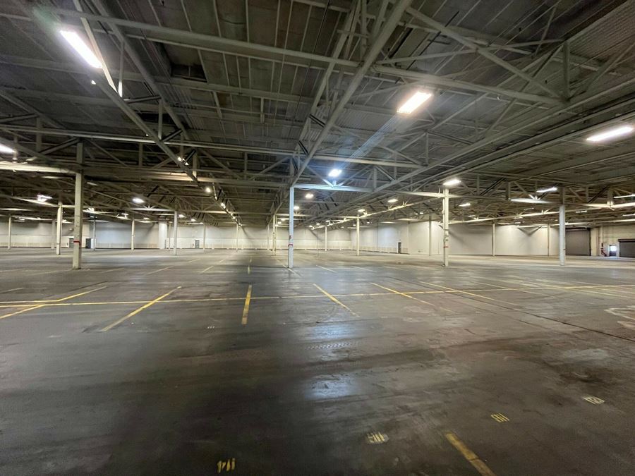 Central Connecticut Warehouse Space