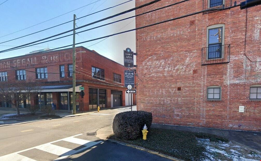 241 N Court St
