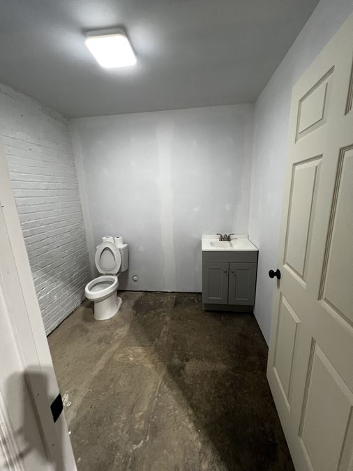 Newly Renovated Warehouse/Flex Space on 1st Avenue North