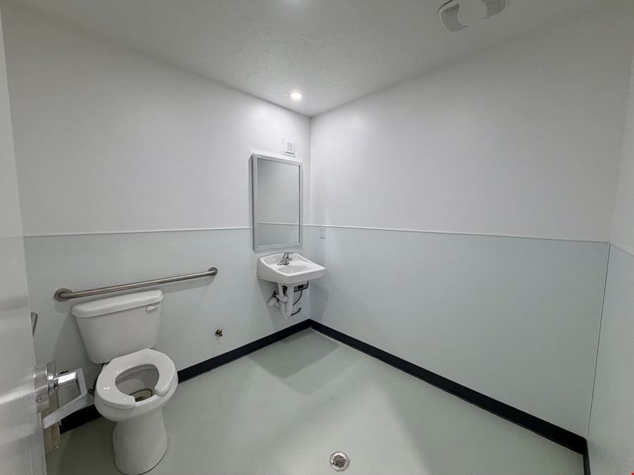 276 N 3325 W