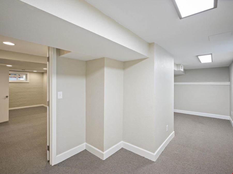 Hollywood/Laurelhurst Office Bldg Opportunity