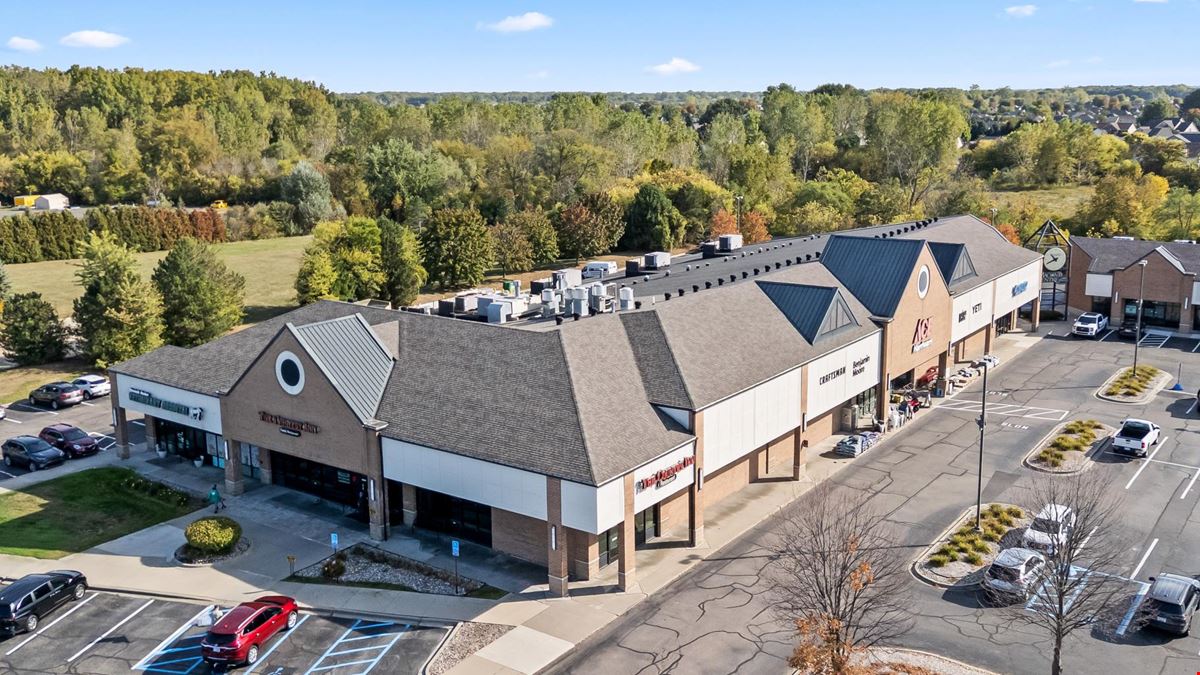 Macomb Centre Plaza