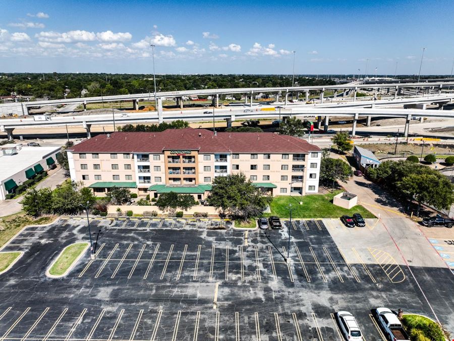 Courtyard by Marriott