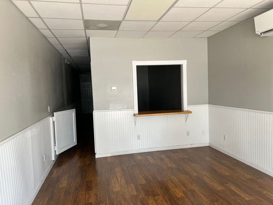 138 W Front St