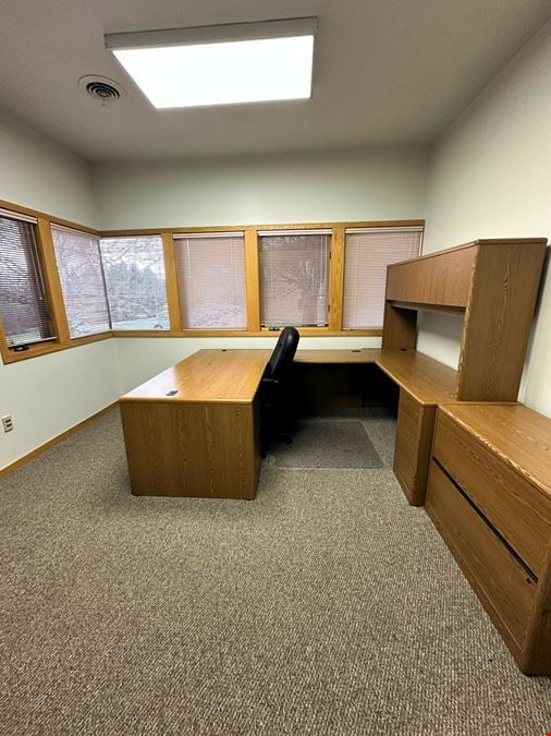 Full Service Single Offices for Lease - Ann Arbor Westside