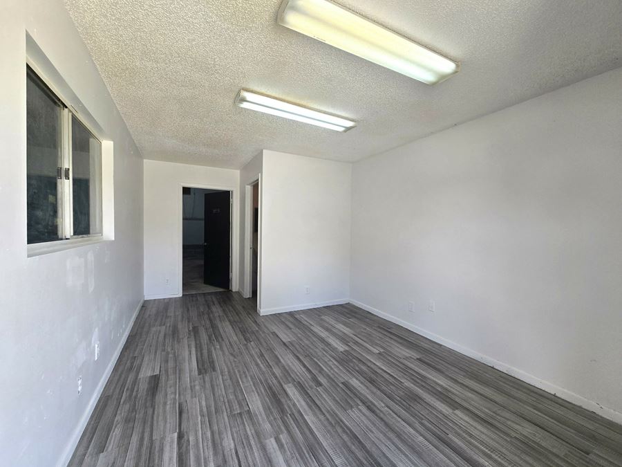 8511 Alton Ave