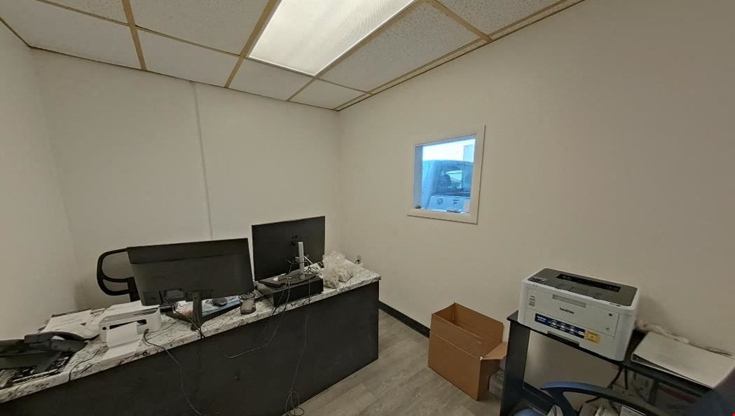 447 West Watkins Street Suite 105