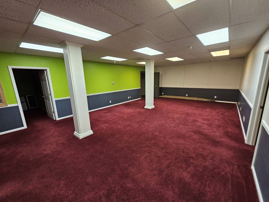 VALUE-ADD URBANA OFFICE FOR SALE