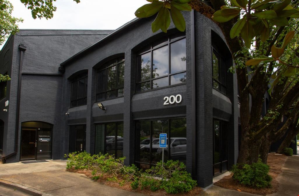 1950 N Park Place Suite 200
