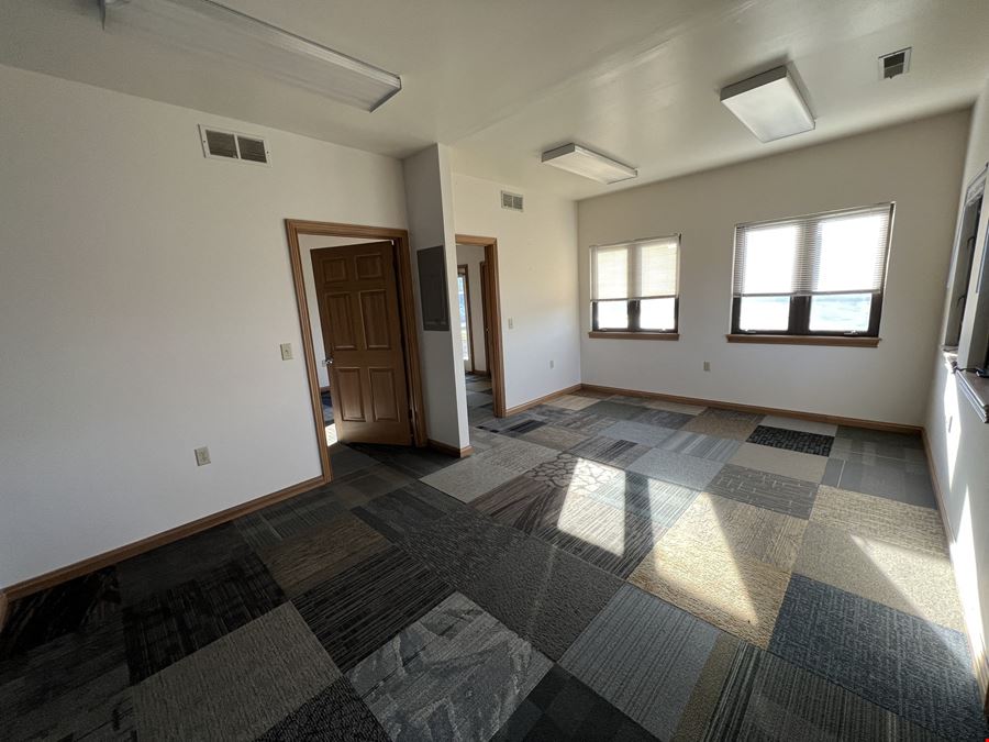 Kemper Meadows Office Suites