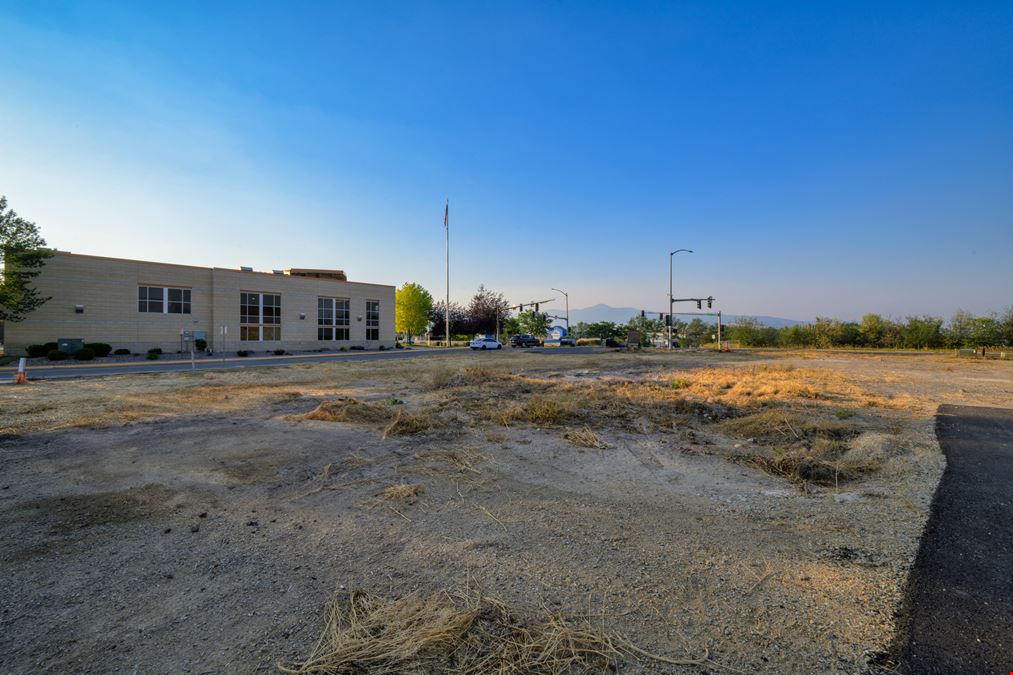Mullan Crossing Pads 1