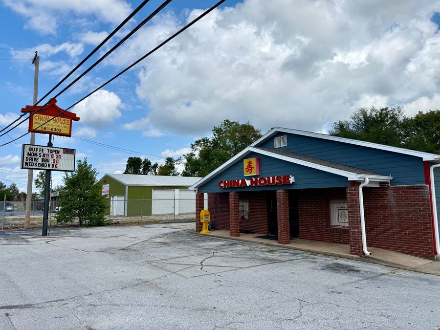 +/- 5,400 SF 2nd Generation Freestanding Restaurant
