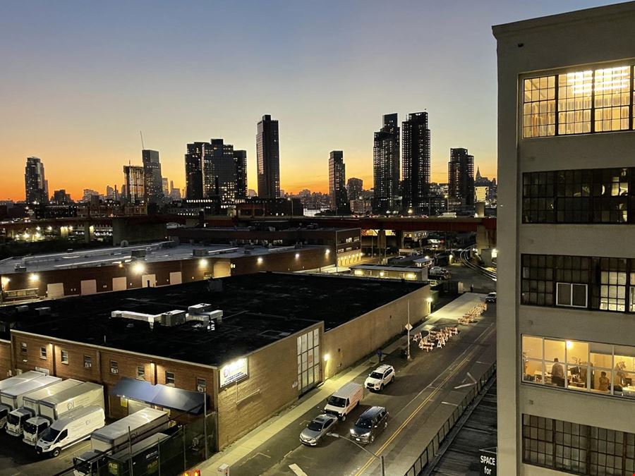 Urban Yard + Footbridge + Queensbridge Studios in Prime Location LIC, Queens