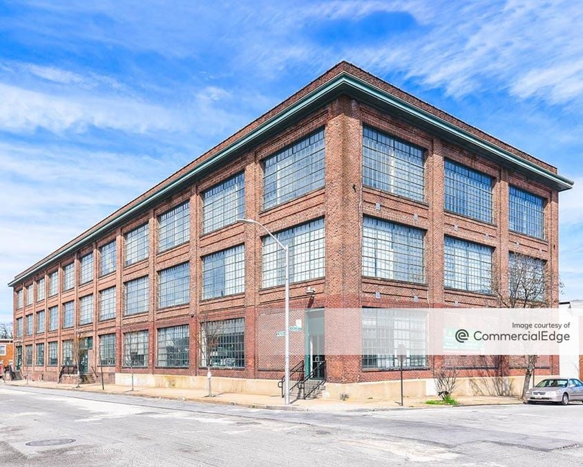 901 N Milton Ave