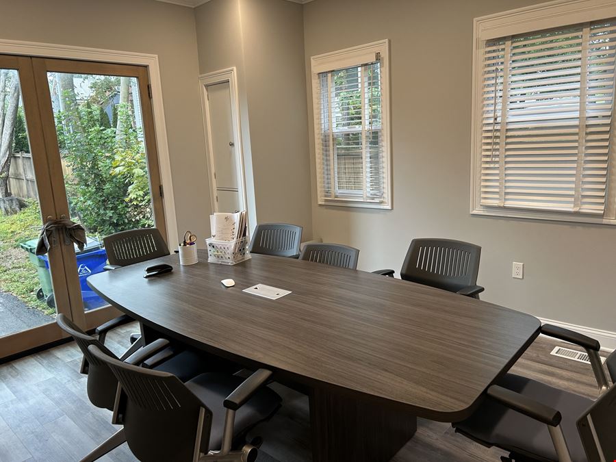 1,102 SF Office Space