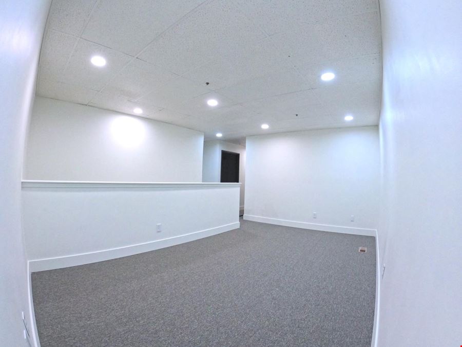Rare 7,613 SF Owner-User Office/Warehouse