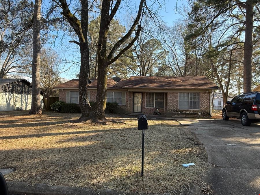 Houses, Duplexes, & Fourplex for Sale