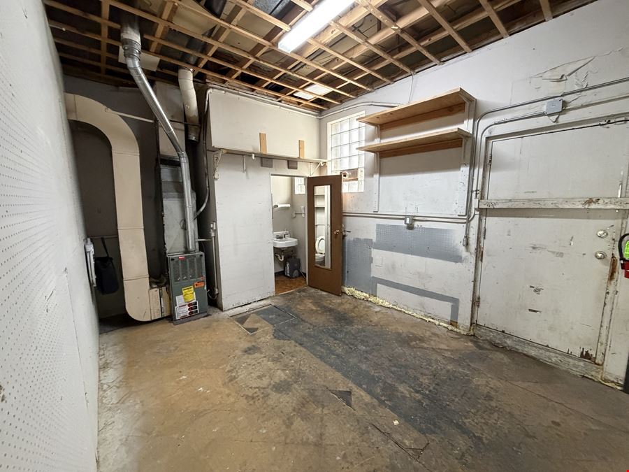 216 E Main Ave