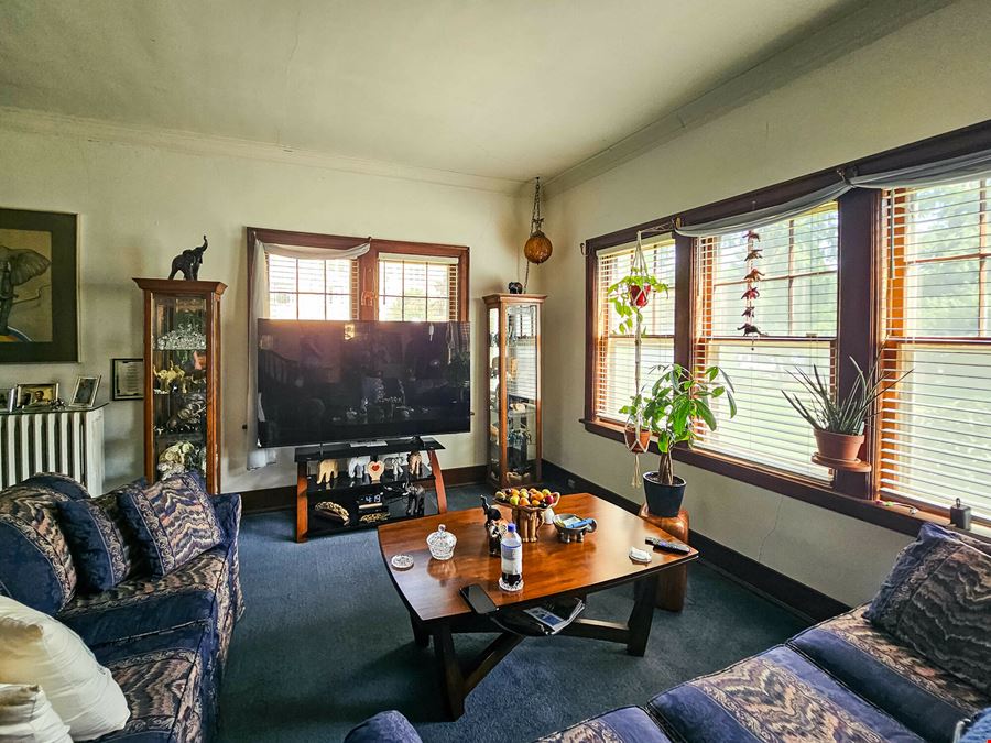 Casa Linda Townhomes