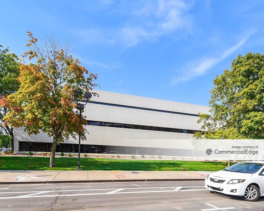 East Grand Office Park - 100 East Grand Avenue