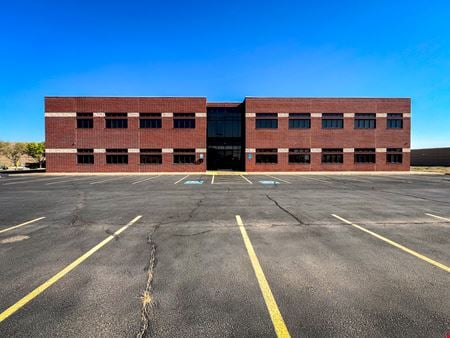 Preview of commercial space at 516 Veterans Airpark Lane, Bldg B