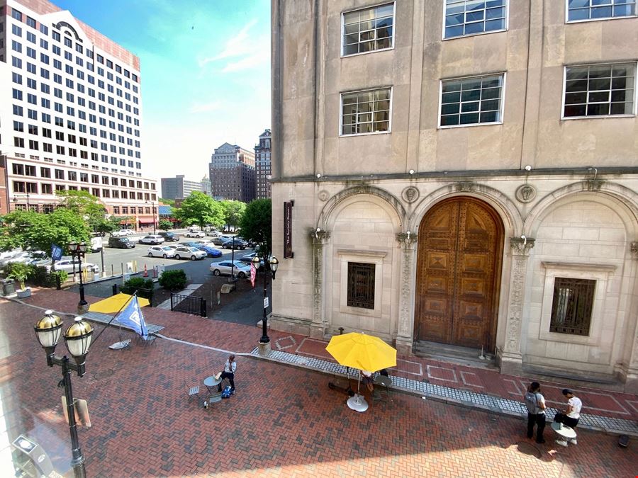 40 Pratt Street