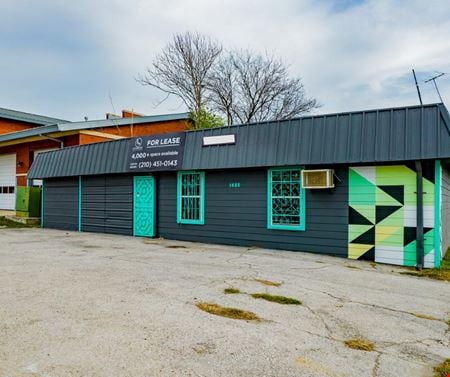 Preview of commercial space at 1422 S SAINT MARY'S ST
