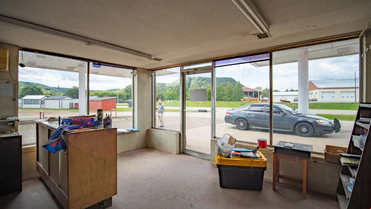 Versatile Automotive & Service Property with Excess Land | Near HWY 61