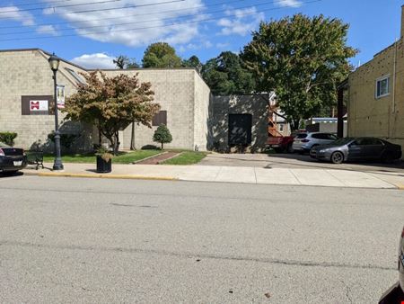 Preview of commercial space at 723 East Railroad Avenue